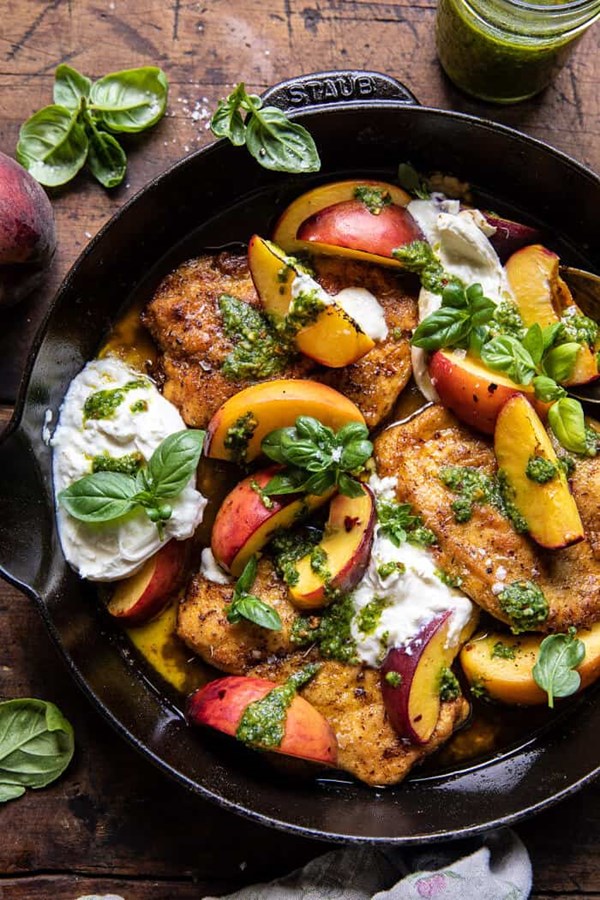 Pesto peach chicken in white wine with burrata