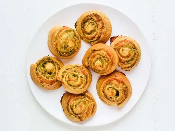 Pesto pinwheels