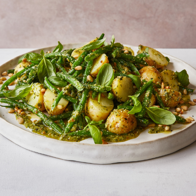 Pesto potato salad with beans