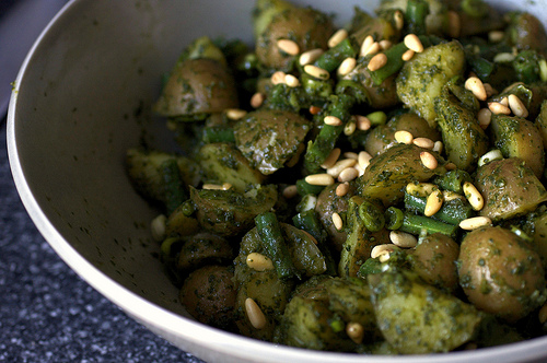 Pesto potato salad with green beans