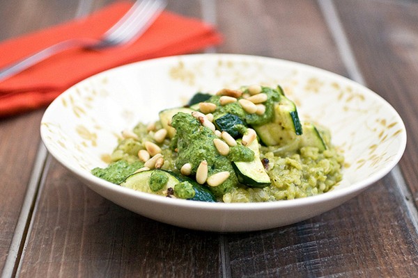 Pesto risotto with roasted zucchini