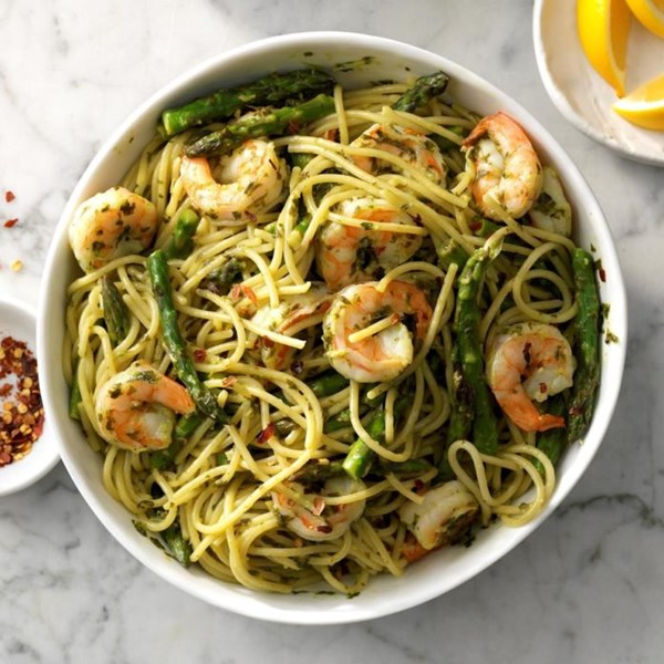 Pesto shrimp pasta