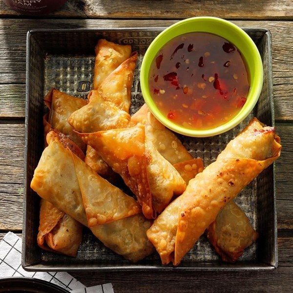 Philly cheesesteak egg rolls