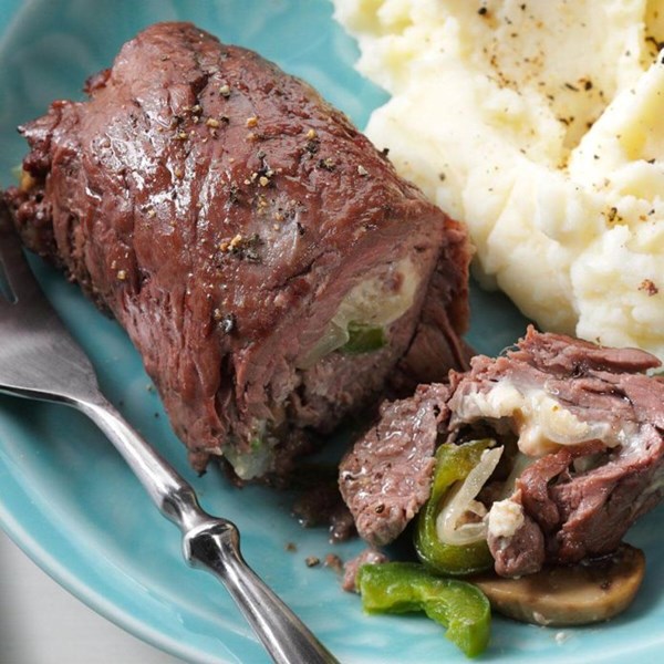 Philly cheesesteak rolls