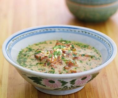 Phuket chicken with lemongrass curry