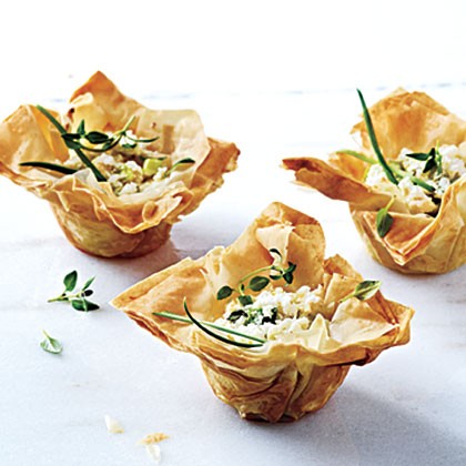Phyllo cups with ricotta, chèvre, and thyme