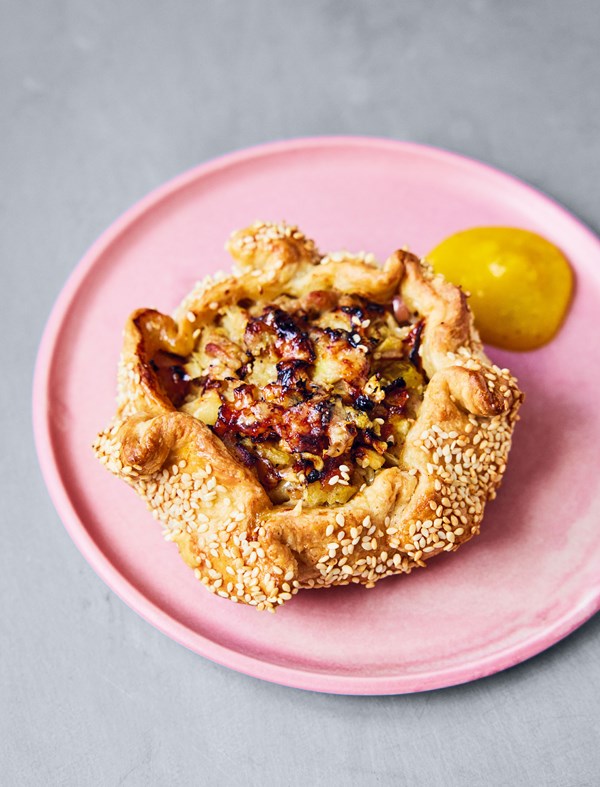 Piccalilli, pork & apple pies