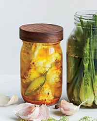 Pickled and roasted cauliflower with curry