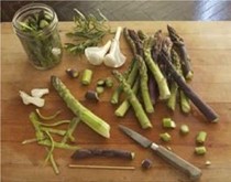 Pickled asparagus with tarragon and green garlic