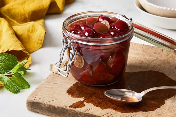 Pickled chai grapes 