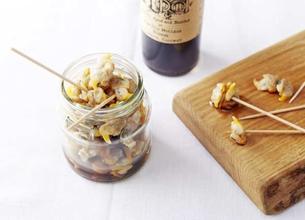 Pickled cockles