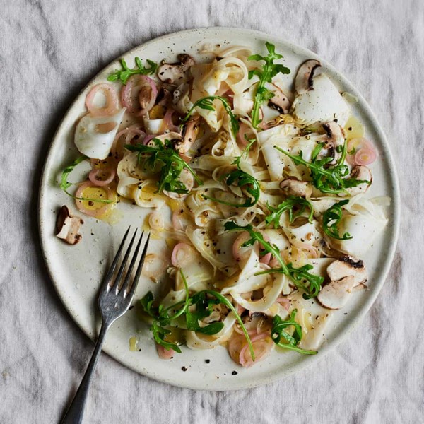 Pickled fennel, mushroom and rocket salad