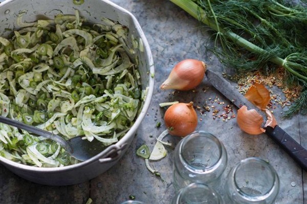 Pickled fennel with chilli