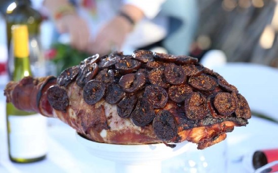 Pickled fig-glazed leg of ham