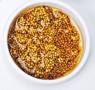 Pickled mustard seeds