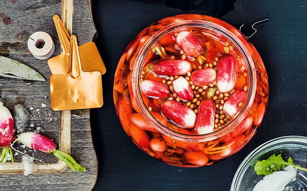 Pickled radishes