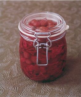 Pickled red cabbage and gooseberries