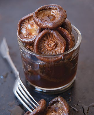 Pickled shiitakes 