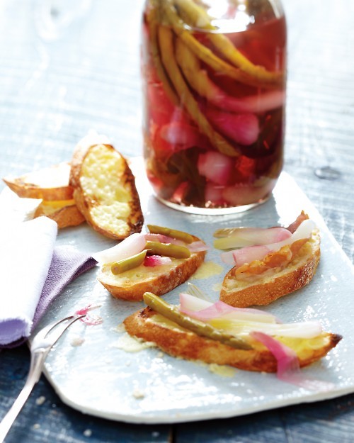 Pickled spring onions and asparagus