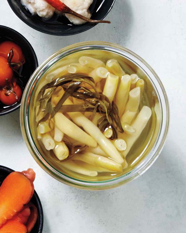 Pickled tarragon beans