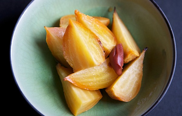 Pickled umeboshi beets
