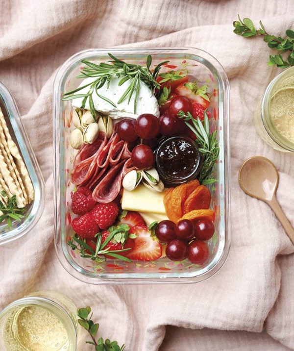 Picnic charcuterie box