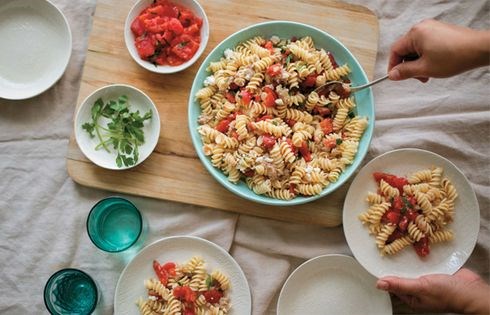 Picnic pasta salad with roasted tomato and tuna