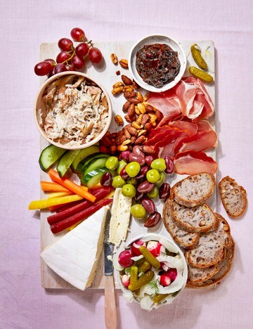 Picnic platter with quick pickles