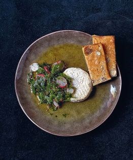 Picodon with radish and rocket