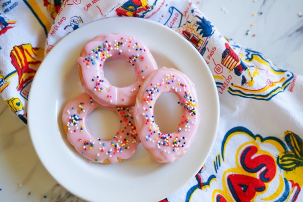 Pie dough-nuts