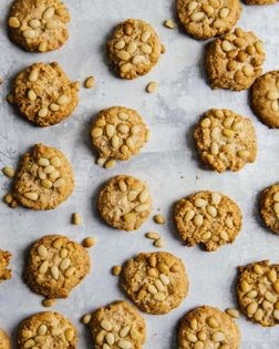 Pignoli cookies