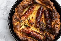 Pigs in blankets toad in the hole 