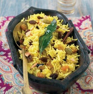 Pilau rice with raisins