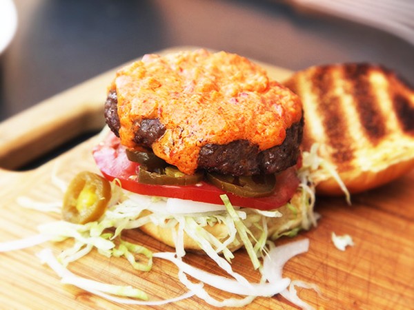 Pimento-jalapeño cheeseburgers