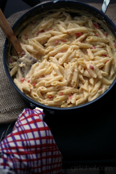 Pimiento mac 'n cheese