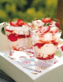 Pimm's and strawberry ripple creams