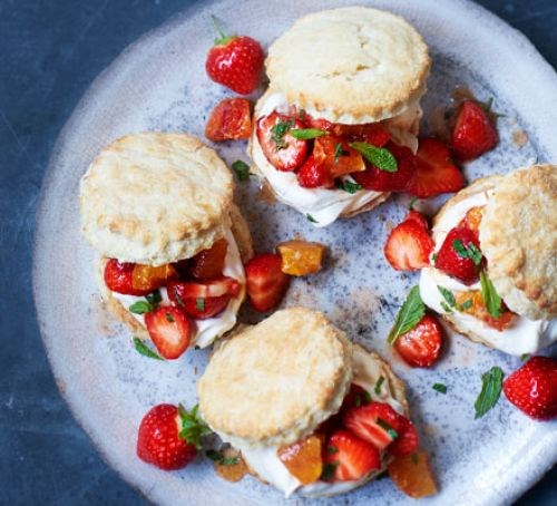 Pimm's scones