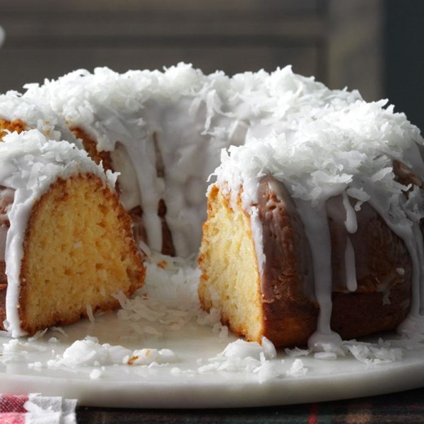 Pina colada bundt cake