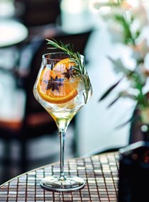 Pineapple and ginger cup