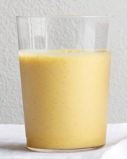 Pineapple and ginger smoothie