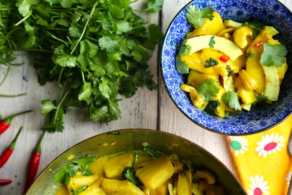Pineapple, cashew, coconut curry 