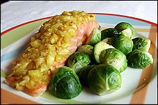 Pineapple-crusted salmon 