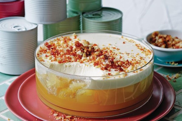 Pineapple jelly with vanilla yoghurt cream