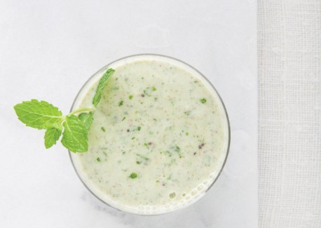 Pineapple-lime smoothie