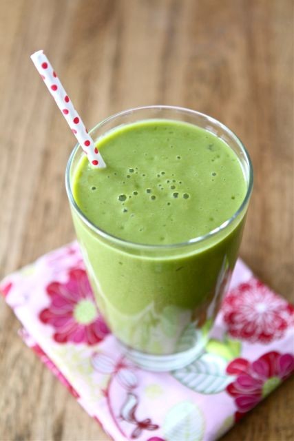 Pineapple mango green smoothie