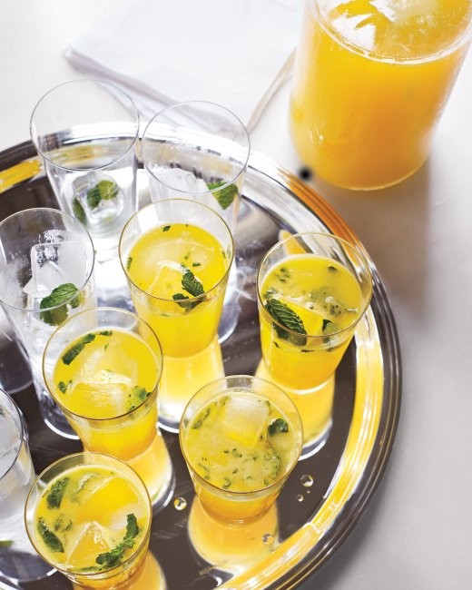 Pineapple-mint daiquiris