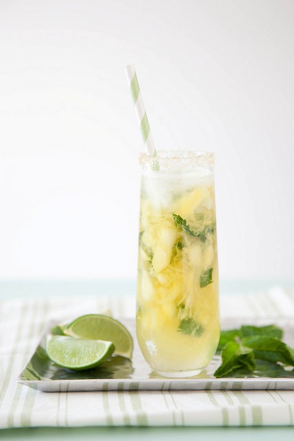 Pineapple mojitos