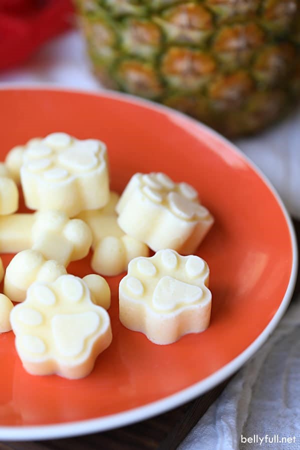 Pineapple pupsicles