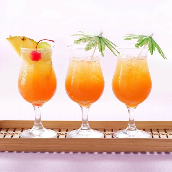 Pineapple rum punch