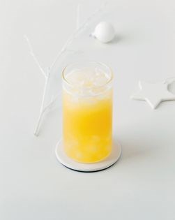 Pineapple rum punch